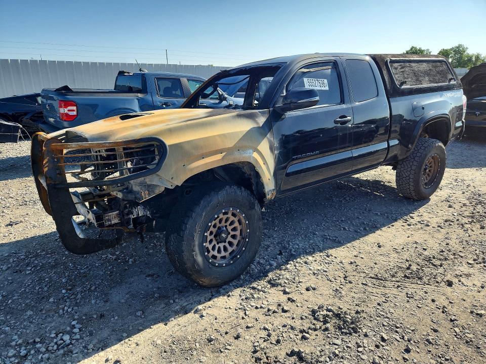 2022 Toyota Tacoma TRD Sport