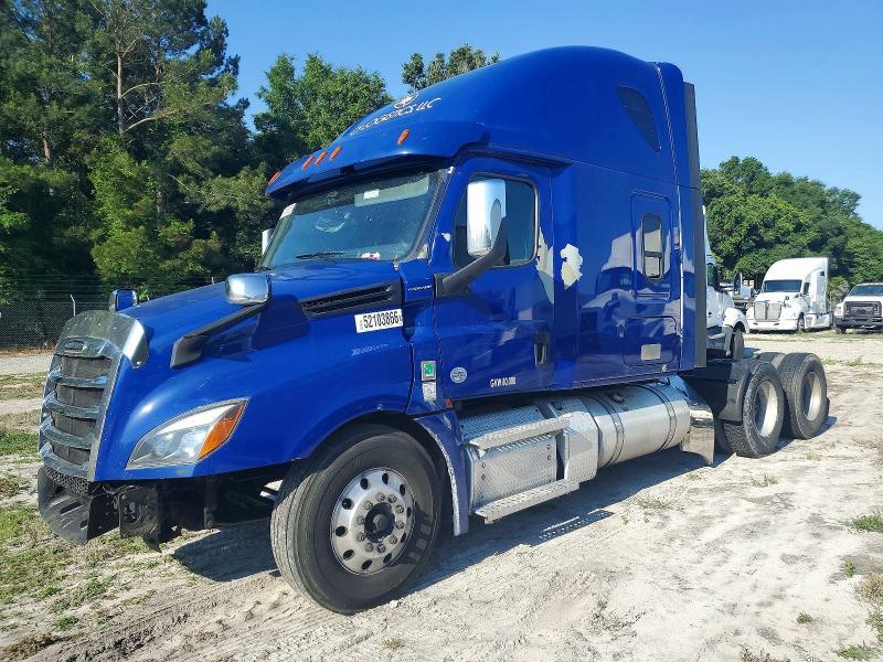 2021 Freightliner Cascadia 126 Semi Truck