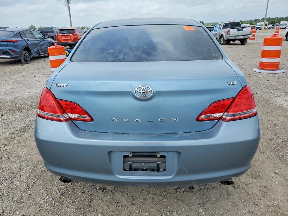 2007 Toyota Avalon xls