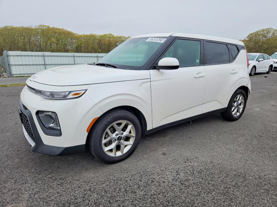 2022 KIA Soul lx