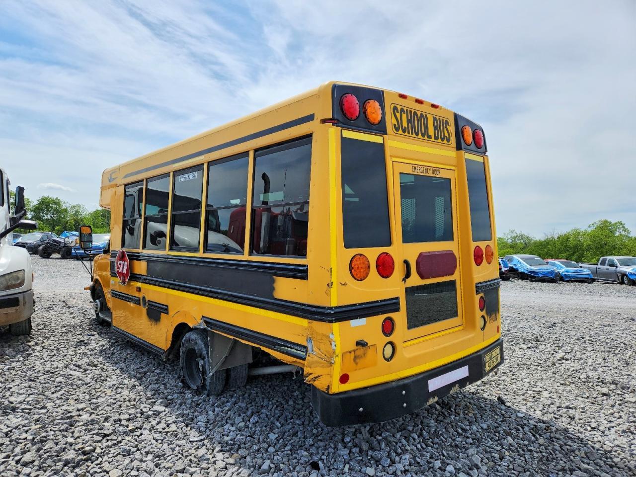 2012 Chev Express G4500