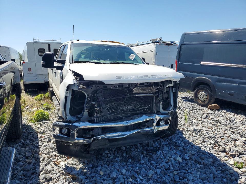 2025 Ford F350 Super Duty
