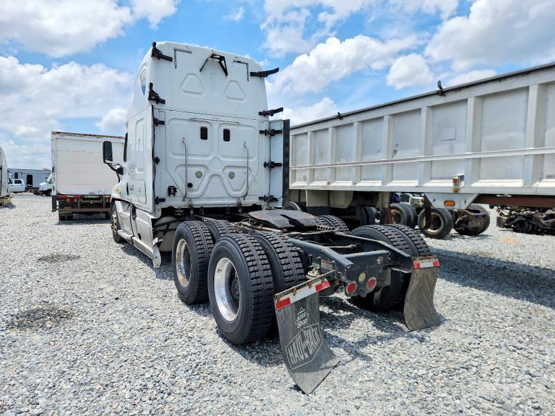 2014 Freigliner Cascadia