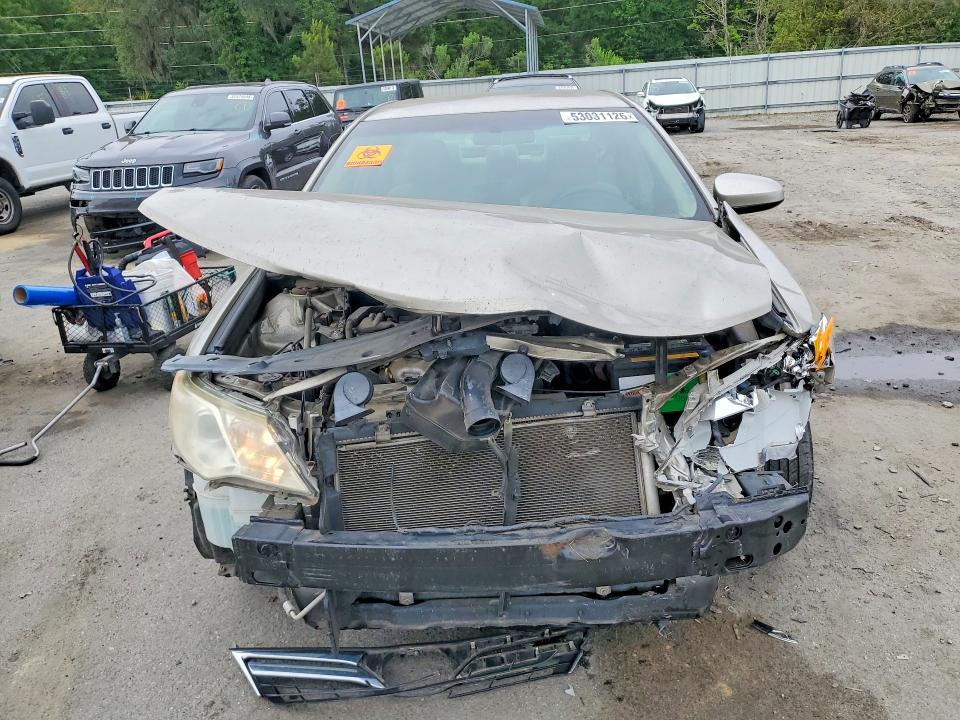2014 Toyota Camry le