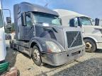 2011 Volv O VNL Semi Truck