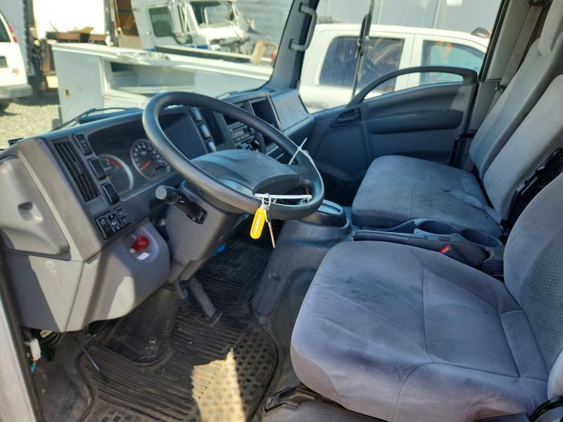 2020 Isuzu NPR HD BOX Truck