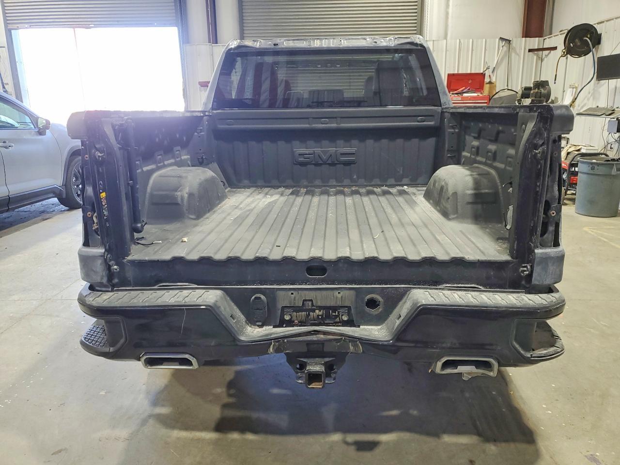 2024 GMC Sierra K1500 Elevation