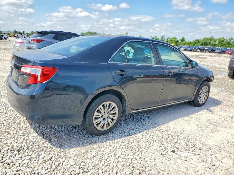2012 Toyota Camry le