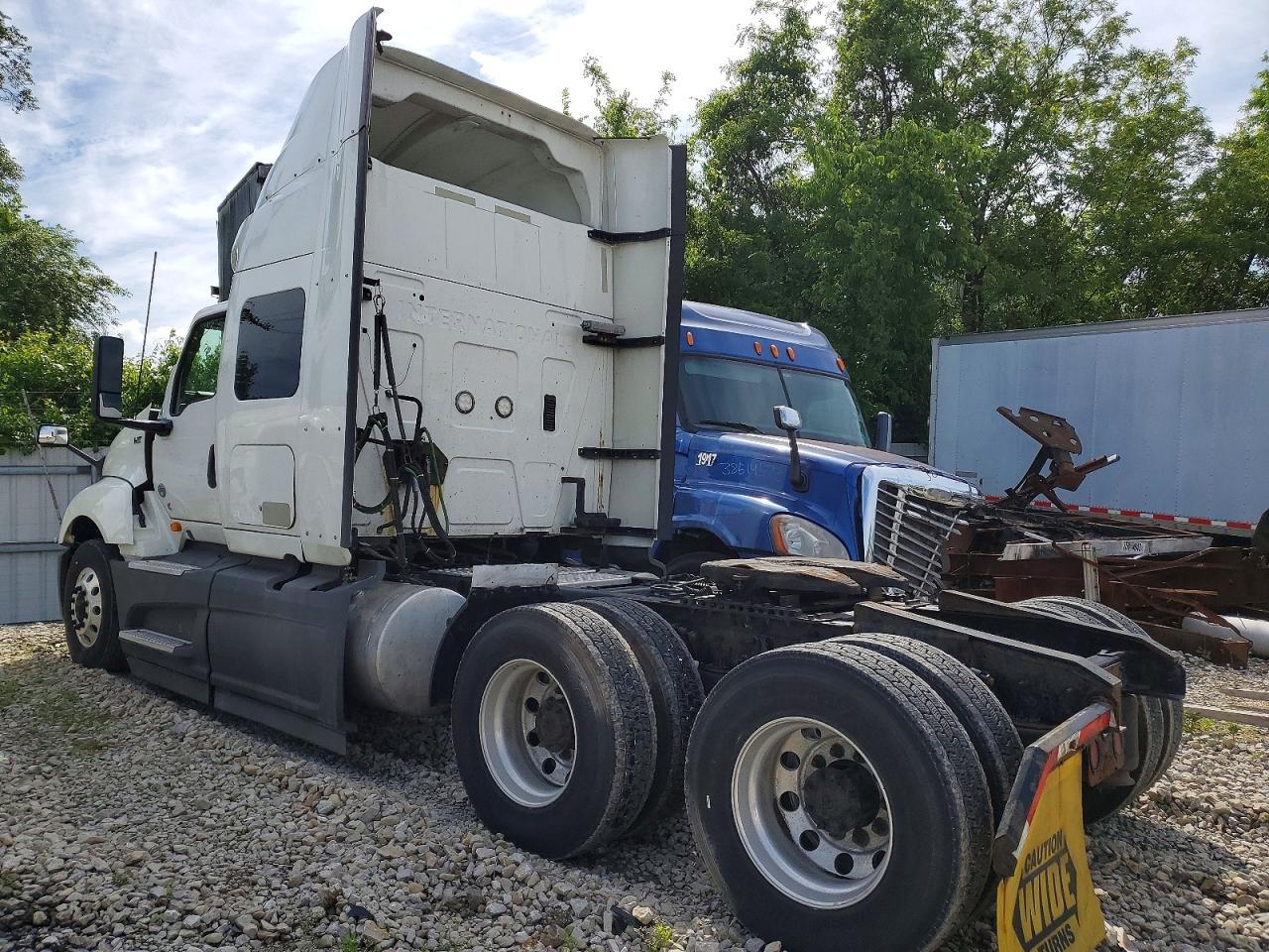 2018 International LT625 Semi Truck
