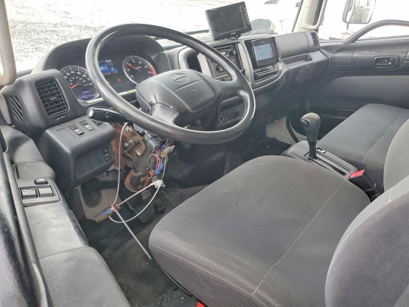 2014 Hino 258/268 BOX Truck
