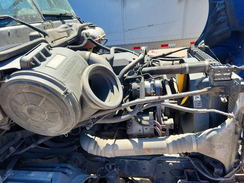 2006 Freightliner Columbia 120 Semi Truck