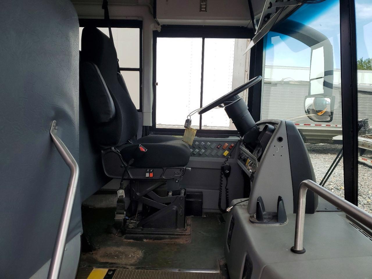 2016 Thomas School Bus