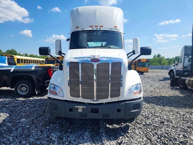 2018 Peterbilt 579 Semi Truck