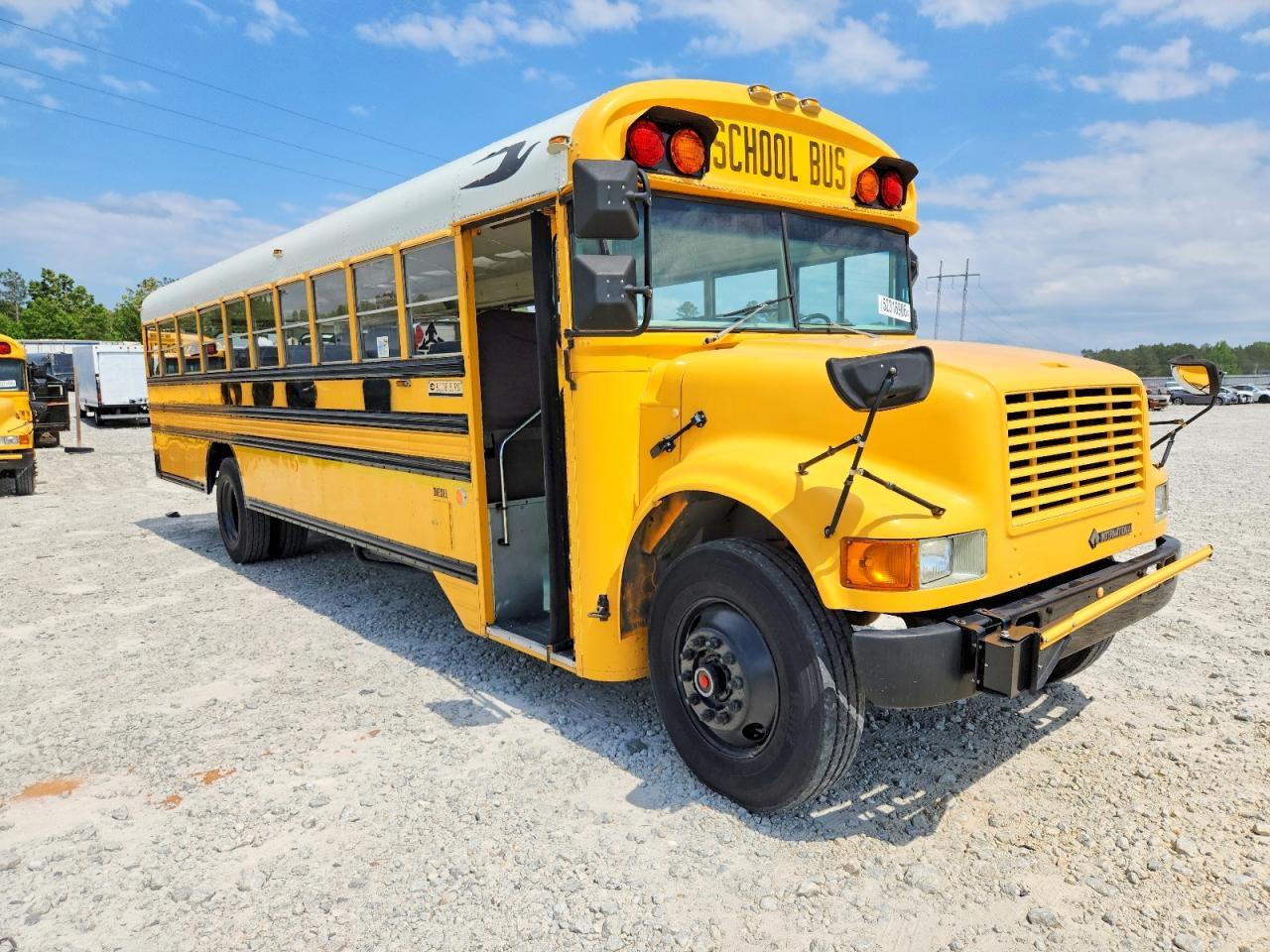 1990 International 3000 3700