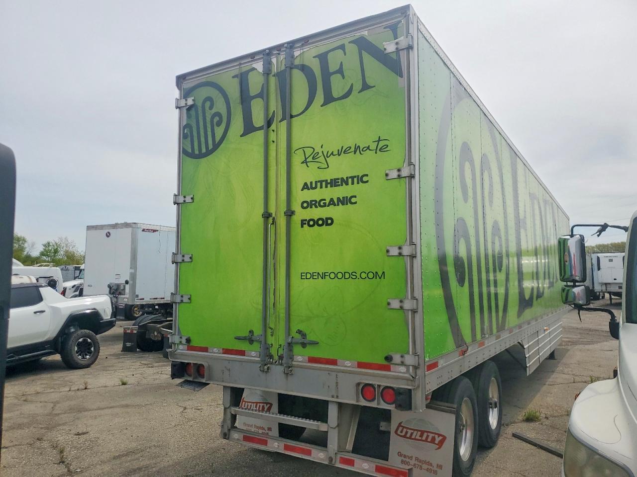 2009 Utility VS2DX DRY Van Trailer