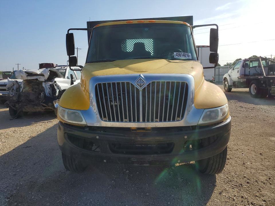 2007 International 4300 Flatbed Truck
