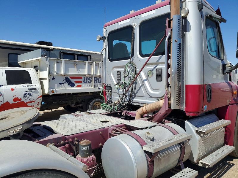 2016 Freigliner 2016 Freightliner Cascadia 125 Semi Truck