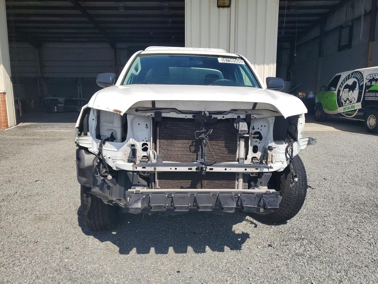 2016 Toyota Tacoma SR