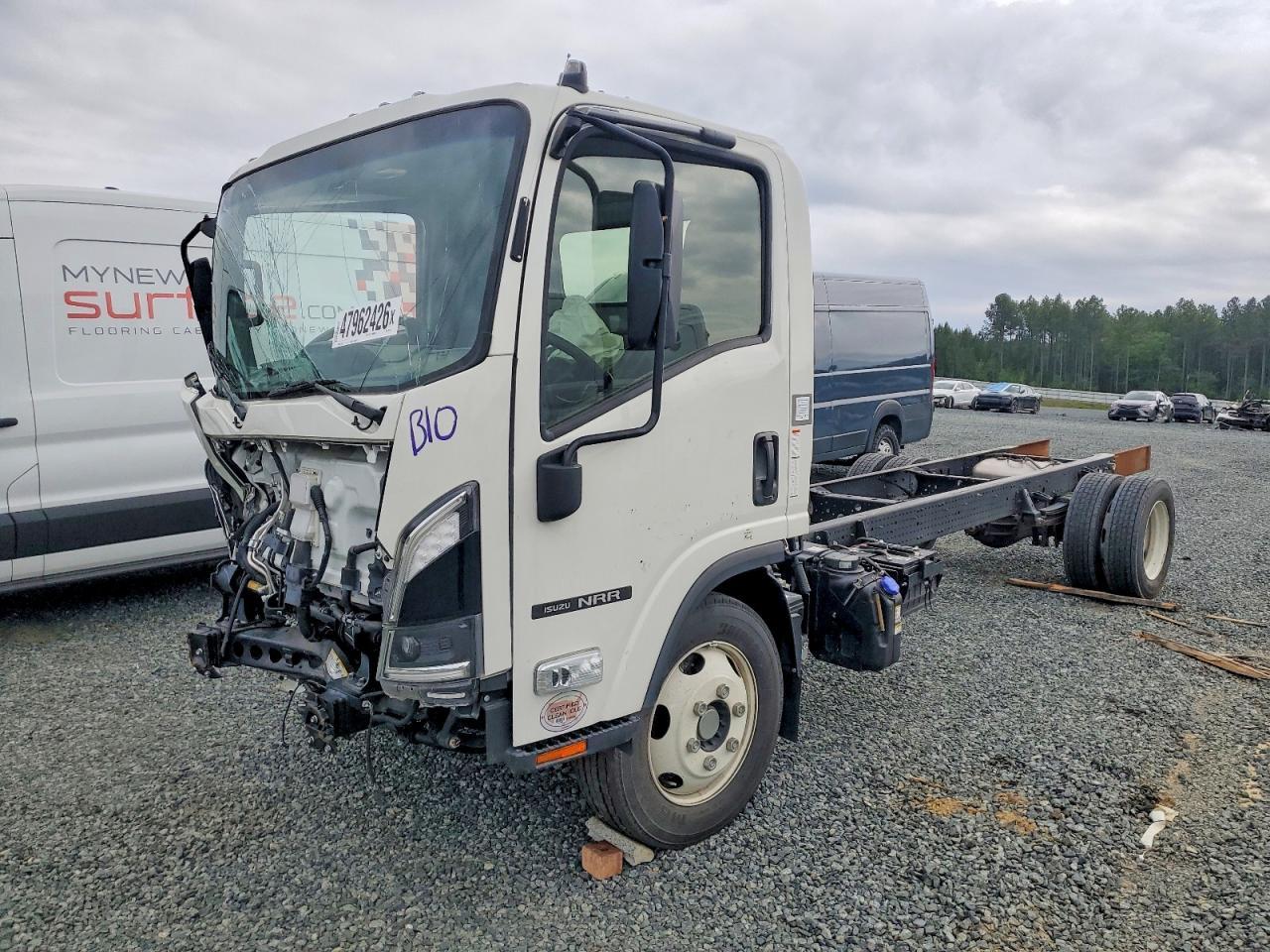 2025 Isuzu NRR Truck Cab AND Chassis