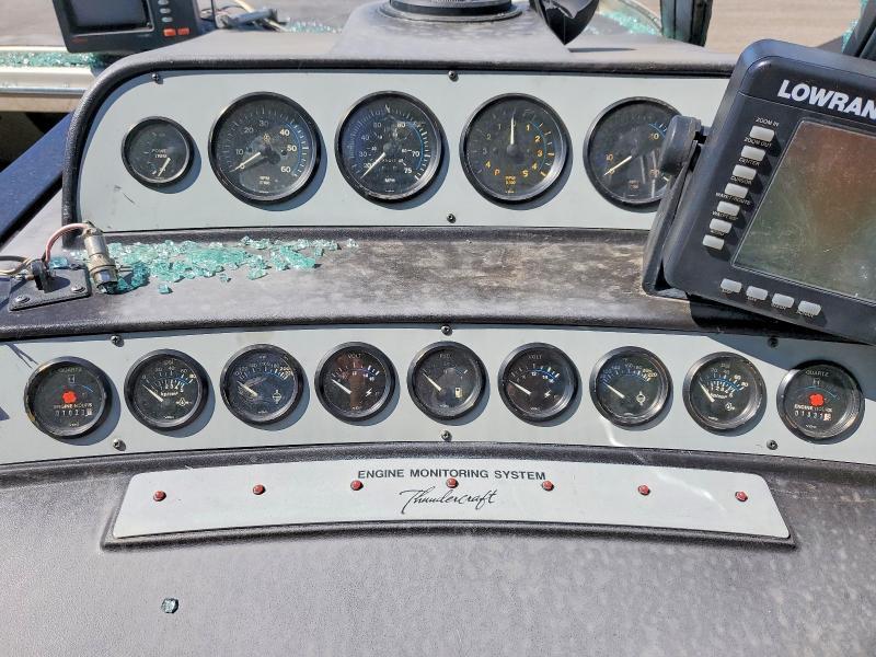 1989 Thundercraft Boat