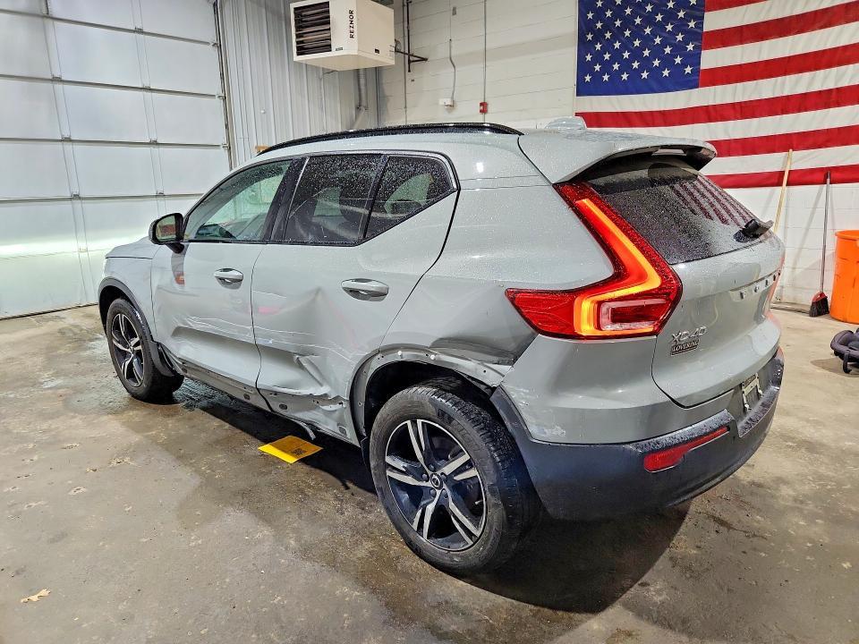 2024 Volvo Xc40 Core