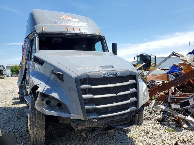 2023 Freigliner 2023 Freightliner Cascadia 126 Semi Truck