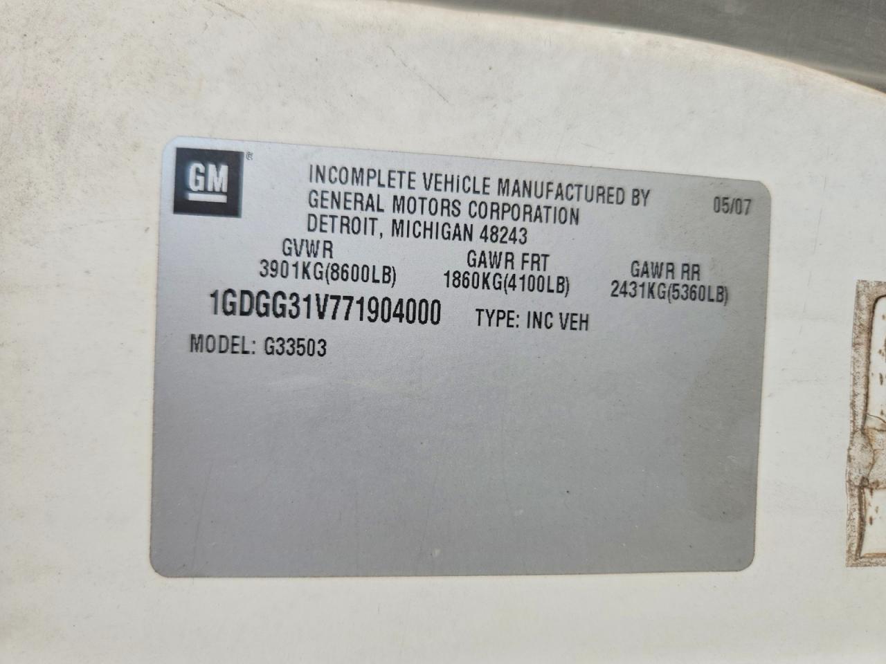 2007 GMC Savana BOX Truck