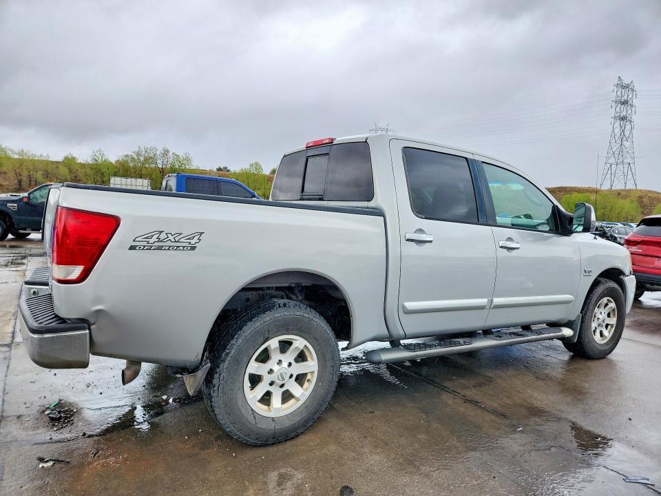 2004 Nissan Titan XE