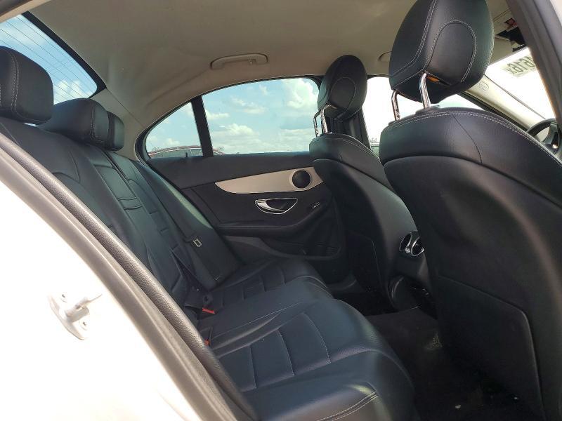 2016 Mercedes-Benz C300