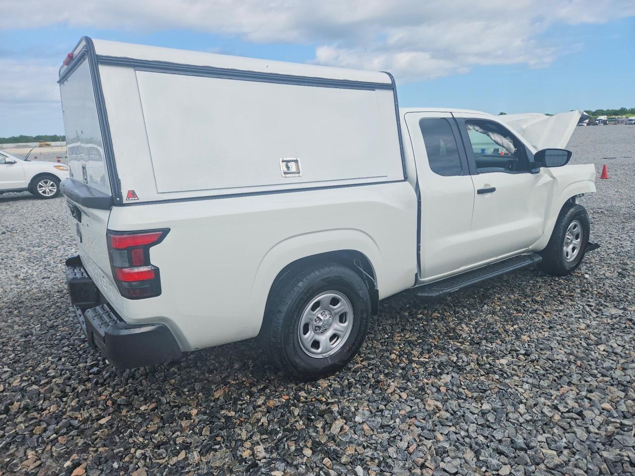 2025 Nissan Frontier S