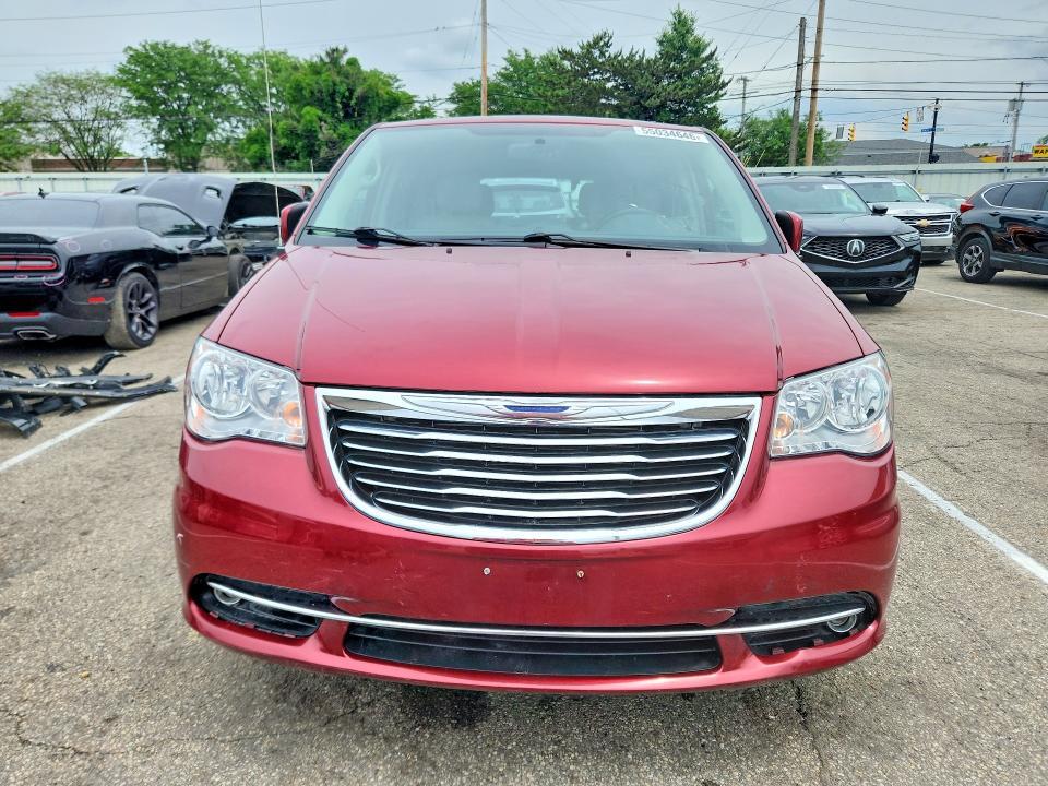 2013 Chrysler Town & Country Touring