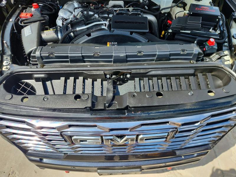 2024 GMC Sierra K2500 AT4