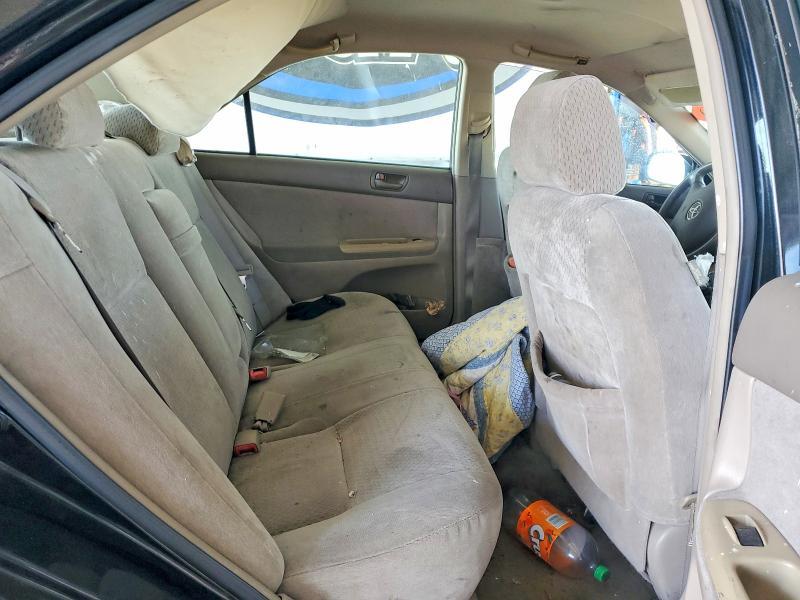 2004 Toyota Camry le V6