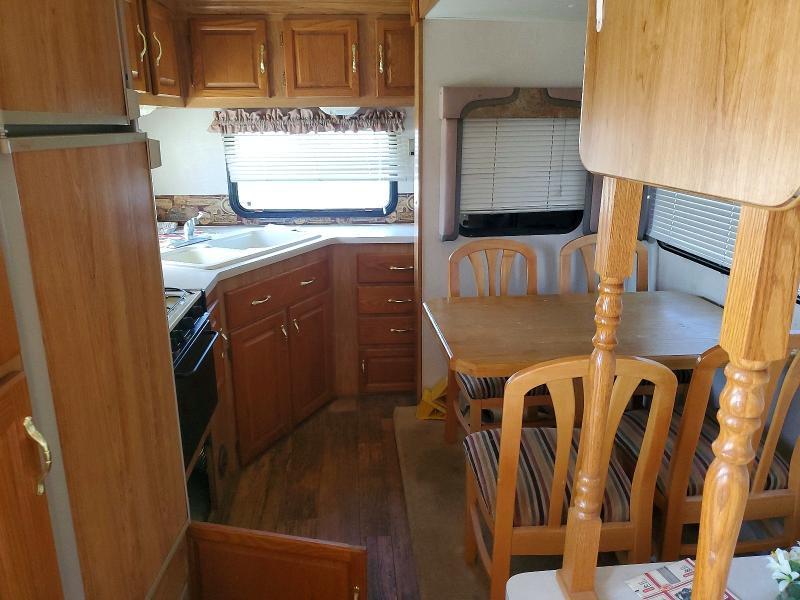2000 Coachmen Royal