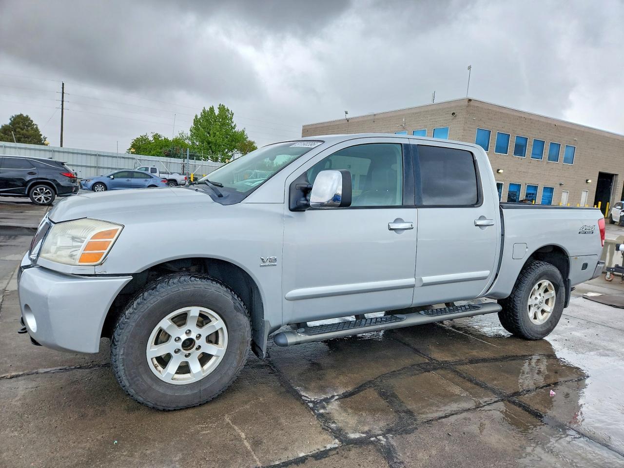 2004 Nissan Titan XE