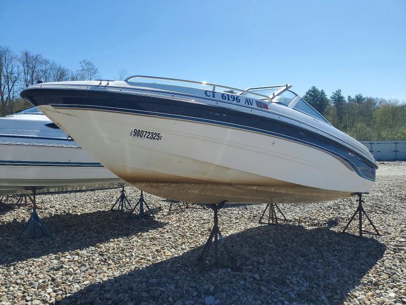1999 Chaparral Boat