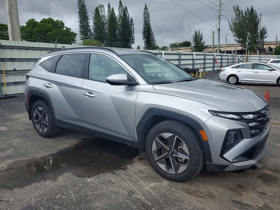 2026 Hyundai Tucson sel