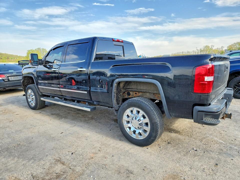2018 GMC Sierra K2500 Denali