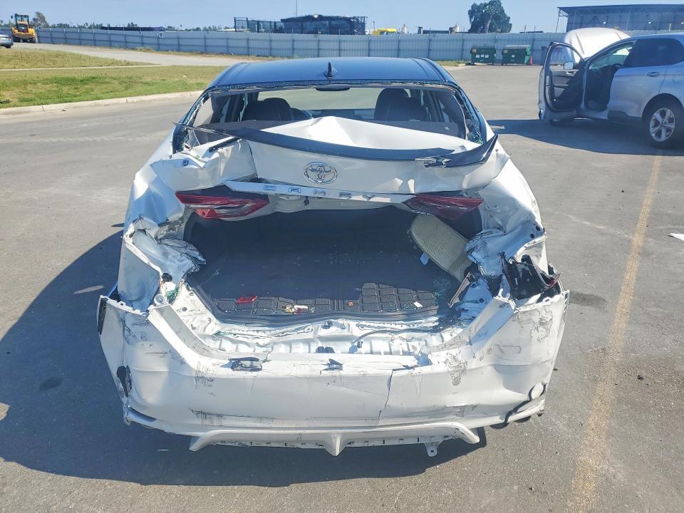 2023 Toyt Camry