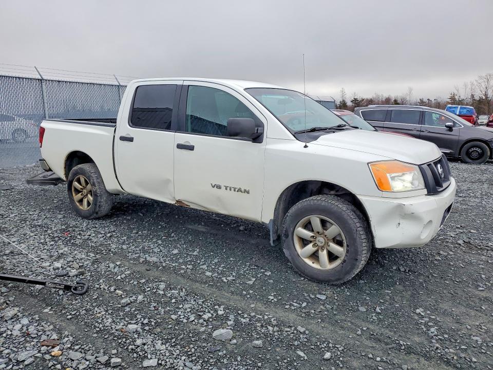 2014 Nissan Titan S