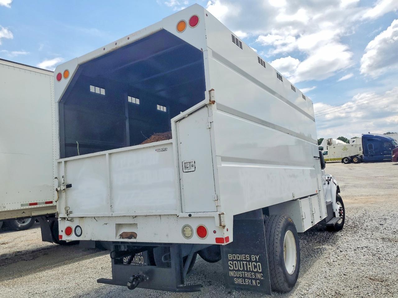 2022 Ford F750 Super Duty Chipper Truck