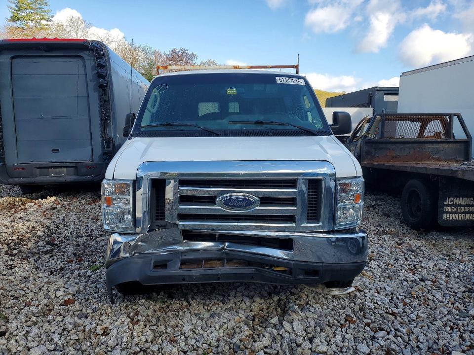 2014 Ford Econoline E350 Super Duty Wagon