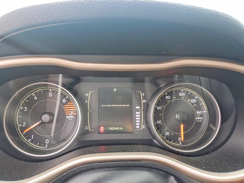 2016 Jeep Cherokee Sport