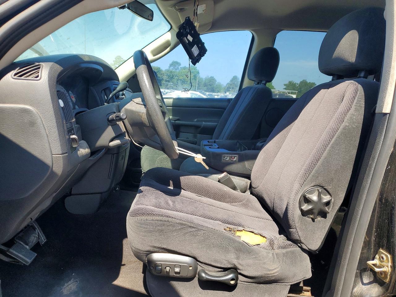 2005 Dodge RAM 1500 ST