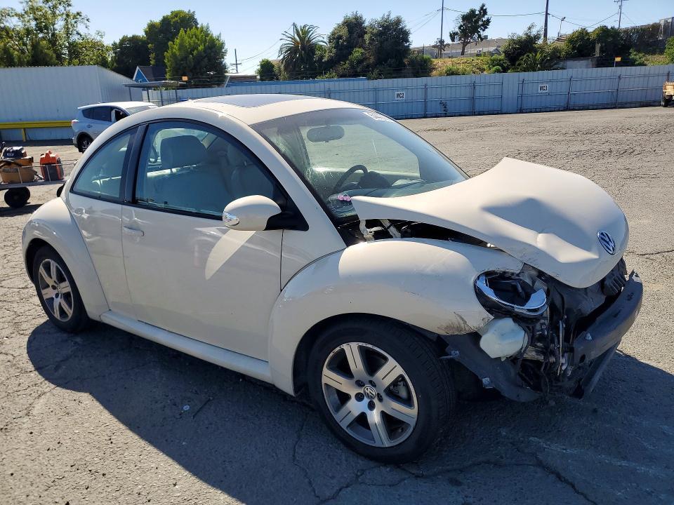 2006 Volkswagen New Beetle 2.5l Option Package 1