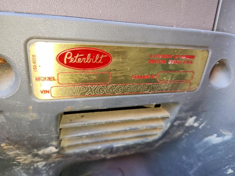 2015 Peterbilt 385 Semi Truck