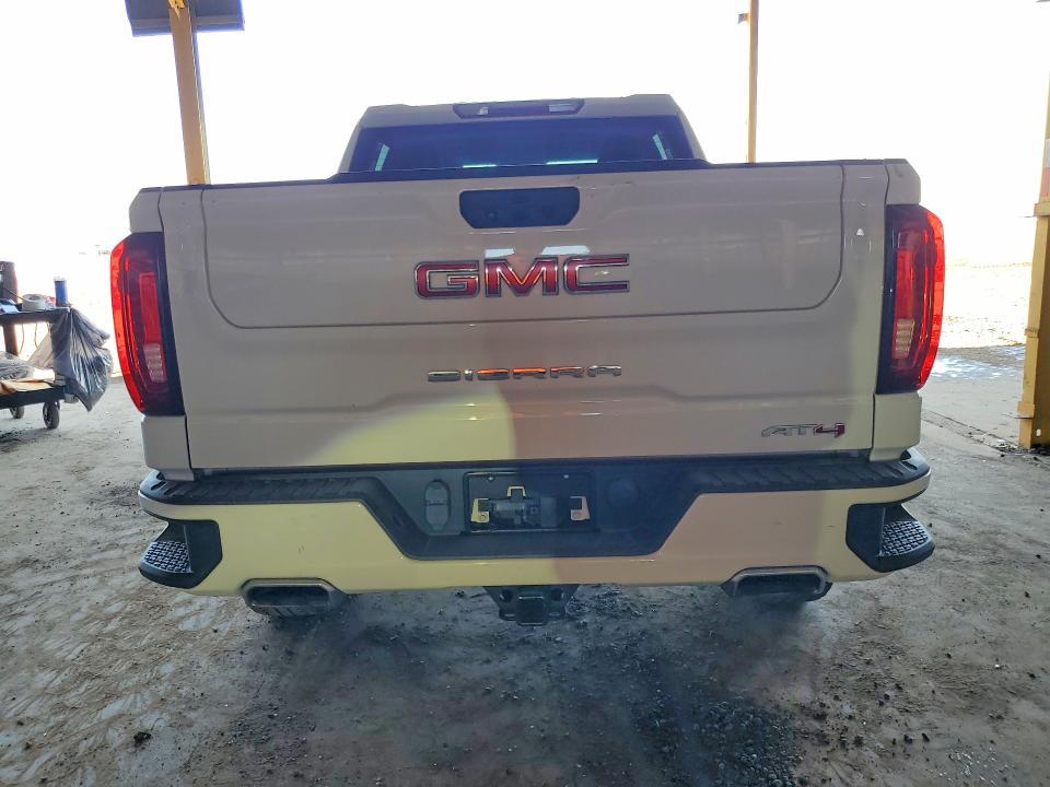 2021 GMC Sierra K1500 AT4