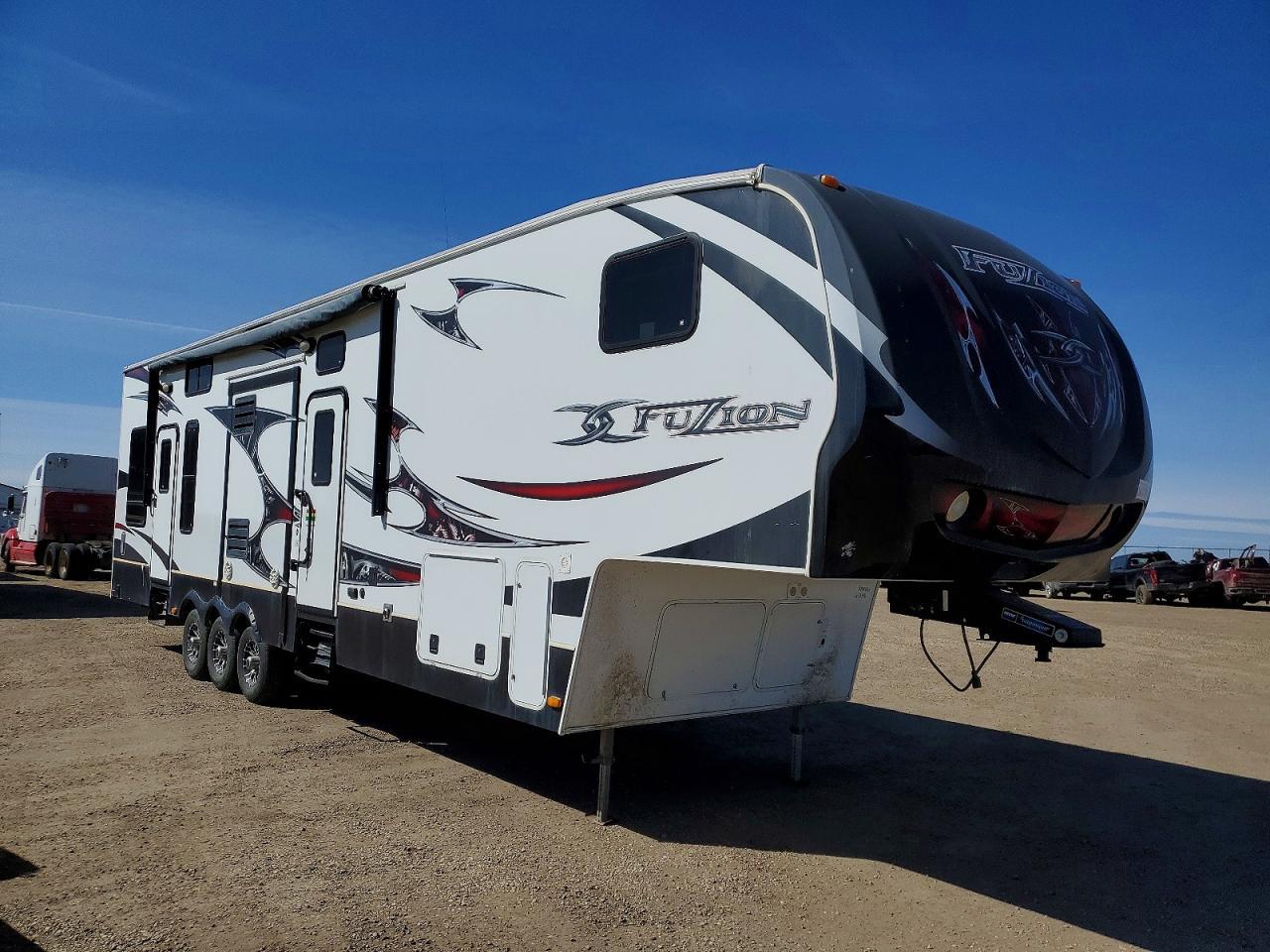 2012 Keystone Fuzion
