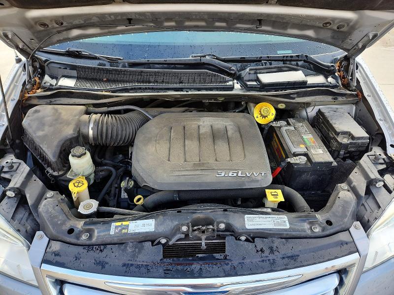 2015 Chrysler Town & Country Touring