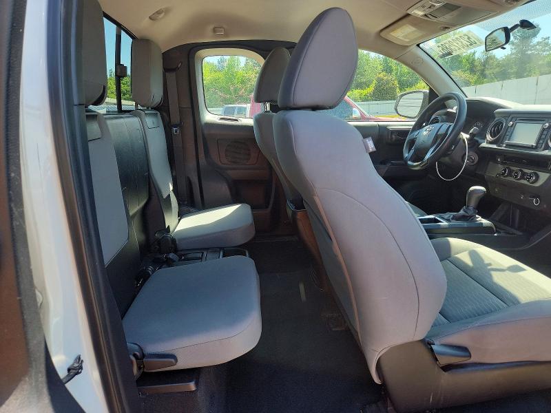 2017 Toyota Tacoma SR